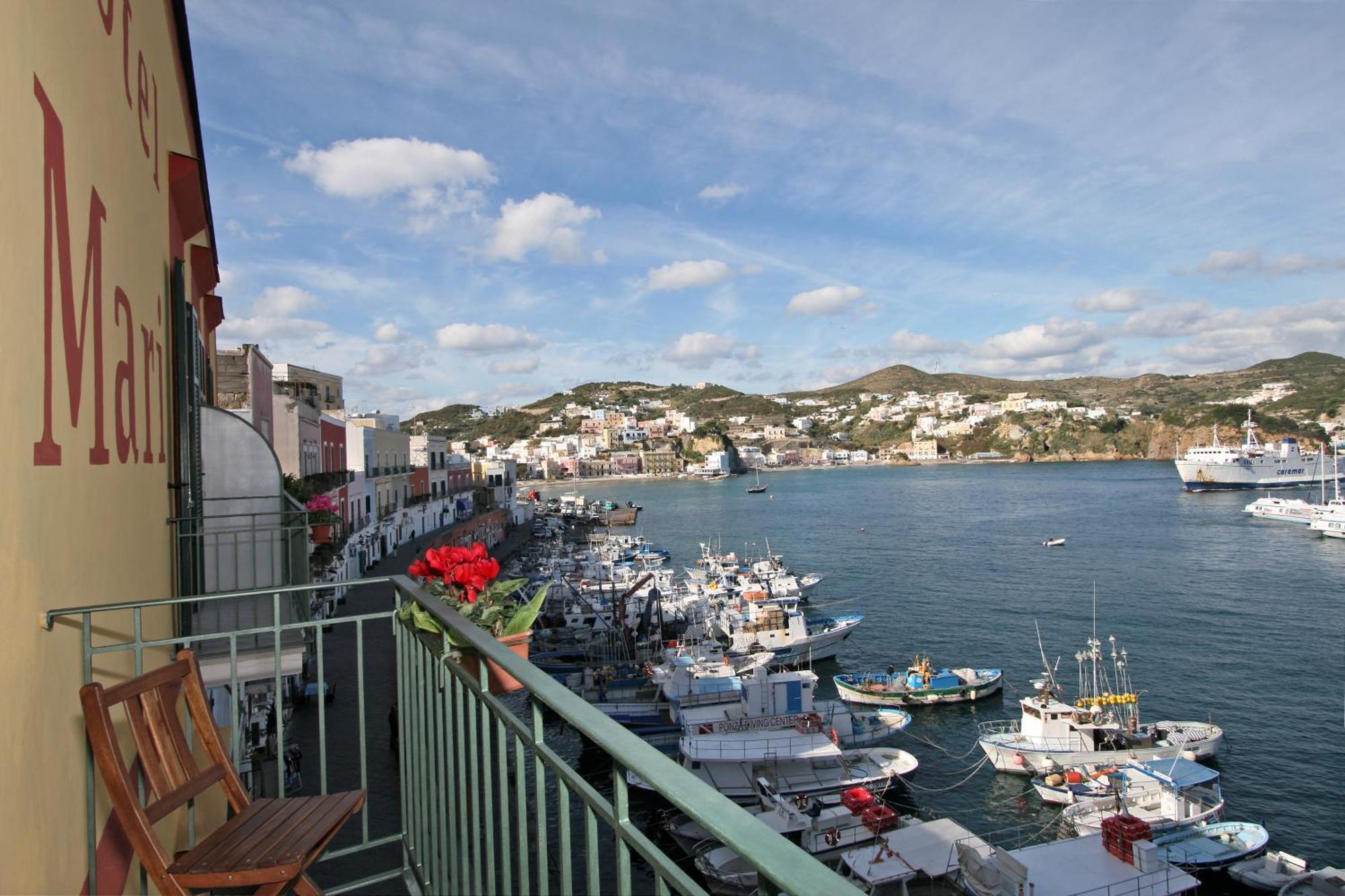 Locanda Mari Понца Екстер'єр фото